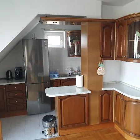 Fit Apartment *
